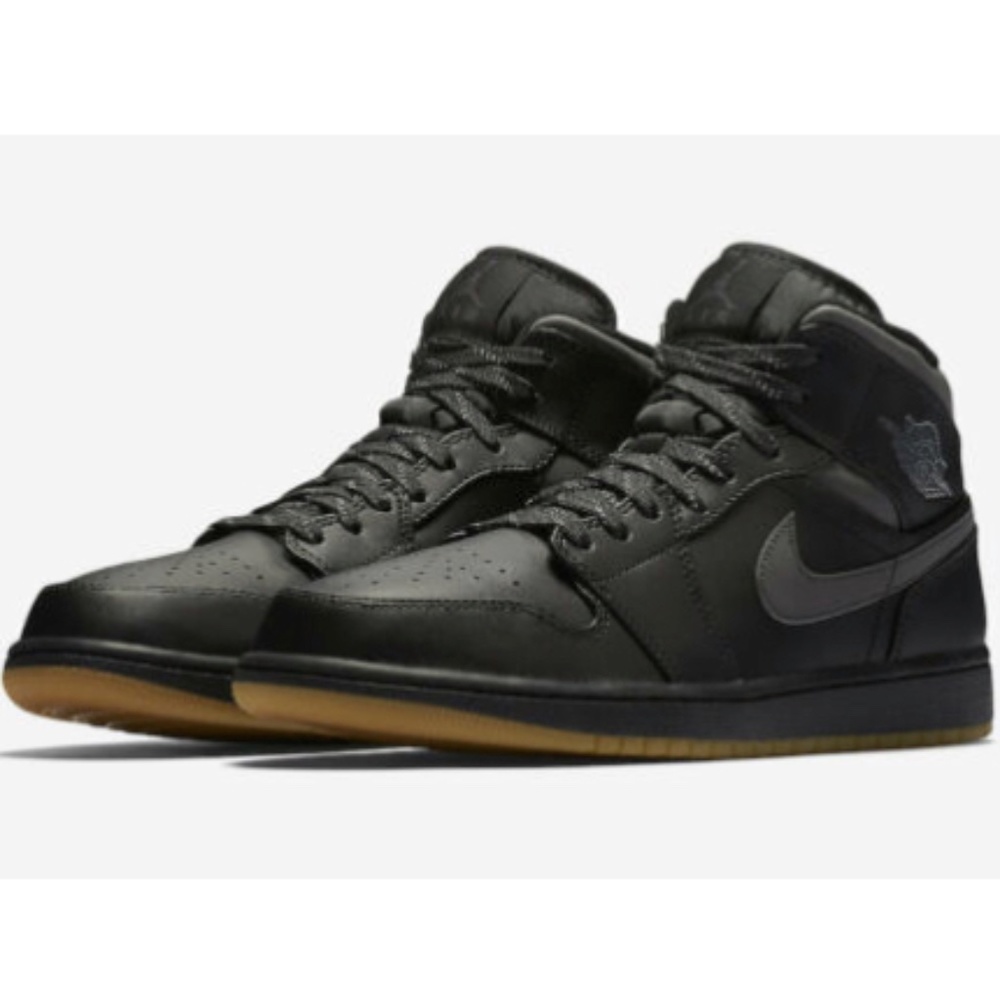 Nike Men's Air Jordan 1 Mid Winterized Black Anthracite Air Jordan 1
